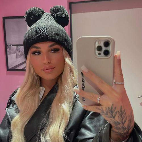 hymylläni voin sulattaa jään hetkessä